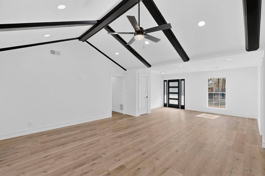 2203 Foxcroft Circle, Denton, TX 76209