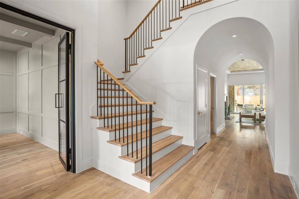 4164 Saranac Drive, Dallas, TX 75220