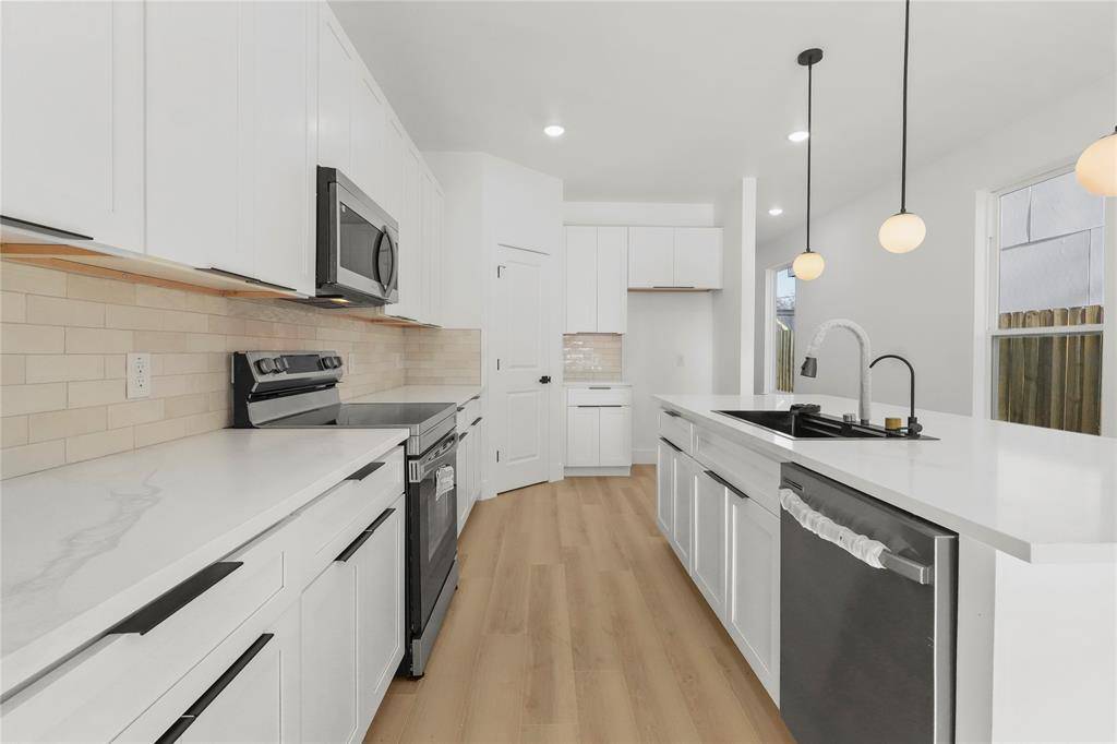 5115 Wynell Street, Dallas, TX 75241