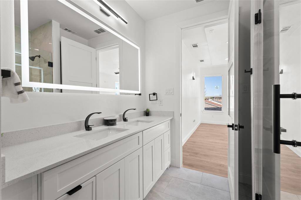 5204 Gibson Drive, The Colony, TX 75056