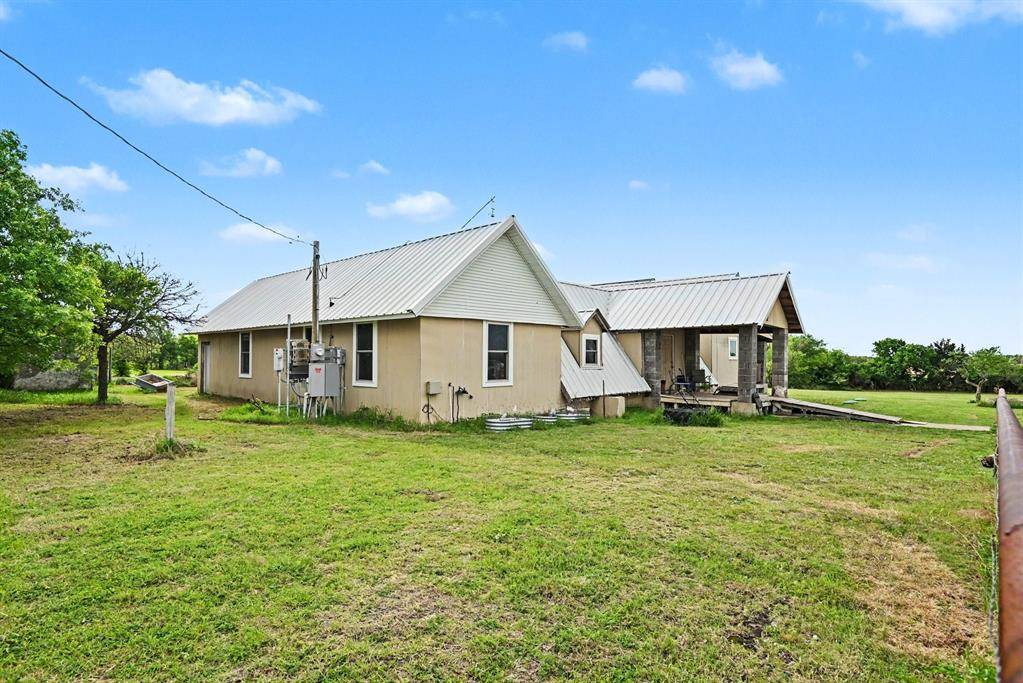 6694 Hutcheson Hill Road, Springtown, TX 76082