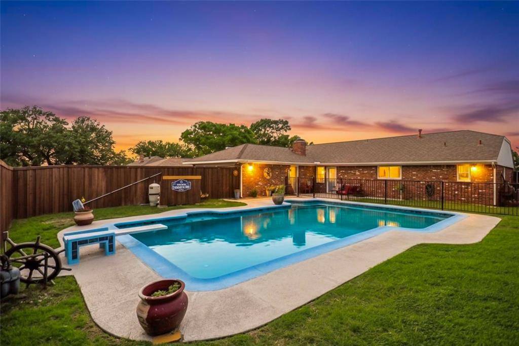 3832 Westminster Drive, Carrollton, TX 75007