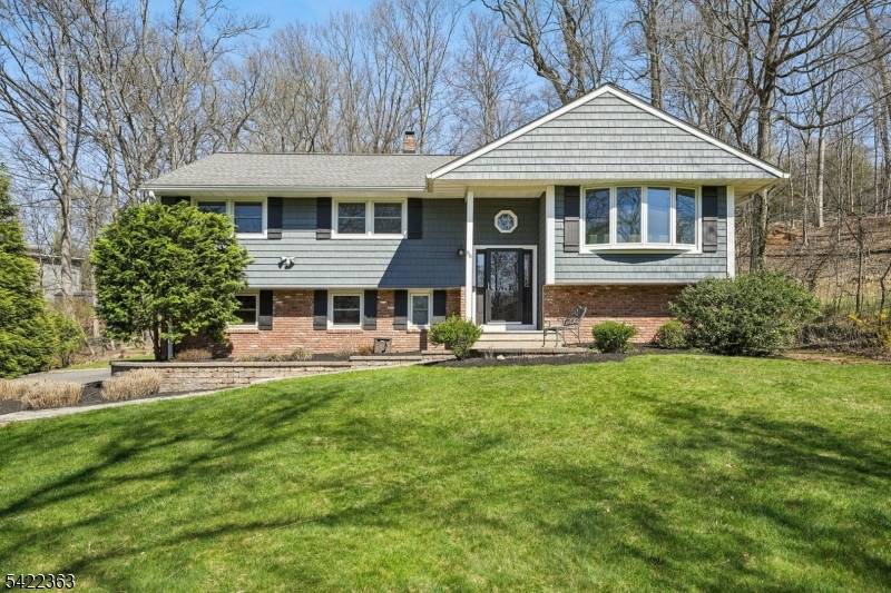 56 Cedar Green Ln, Berkeley Heights Twp., NJ 07922