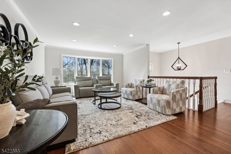 56 Cedar Green Ln, Berkeley Heights Twp., NJ 07922