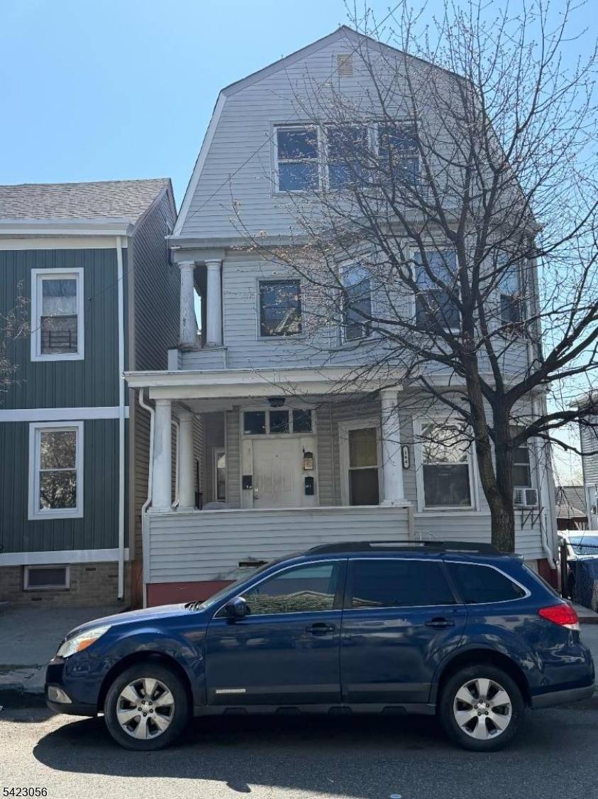 164 N 3Rd St, Paterson City, NJ 07522