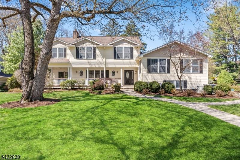 58 Rolling Hill Dr, Chatham Twp., NJ 07928