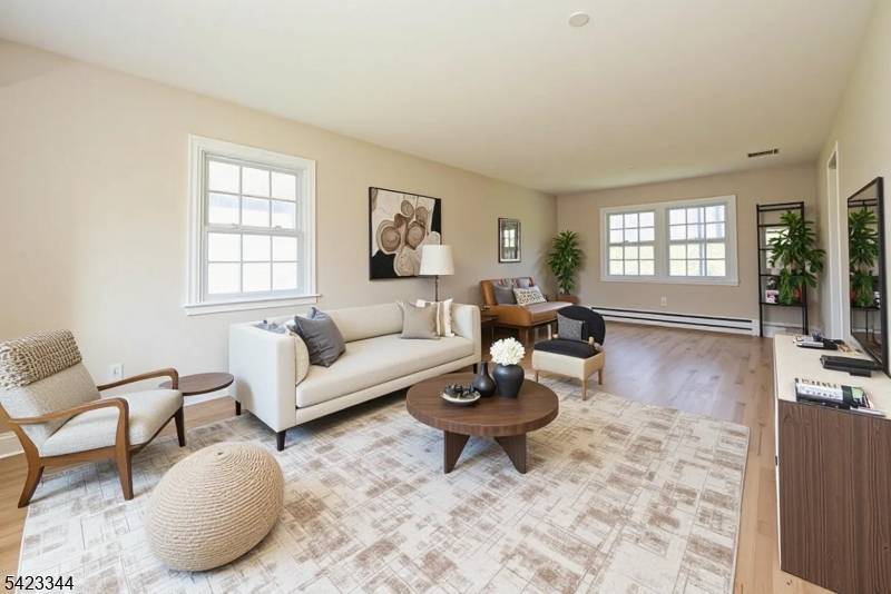 89 Sykes Ave, Livingston Twp., NJ 07039