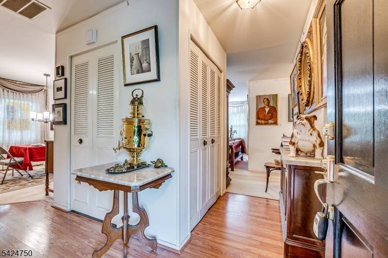 27 Landry Rd, Franklin Twp., NJ 08873