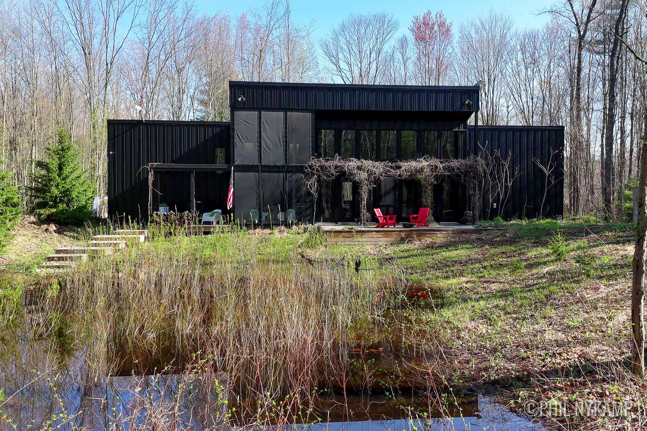 5479 Liland TRCE, Manlius Twp, MI 49408