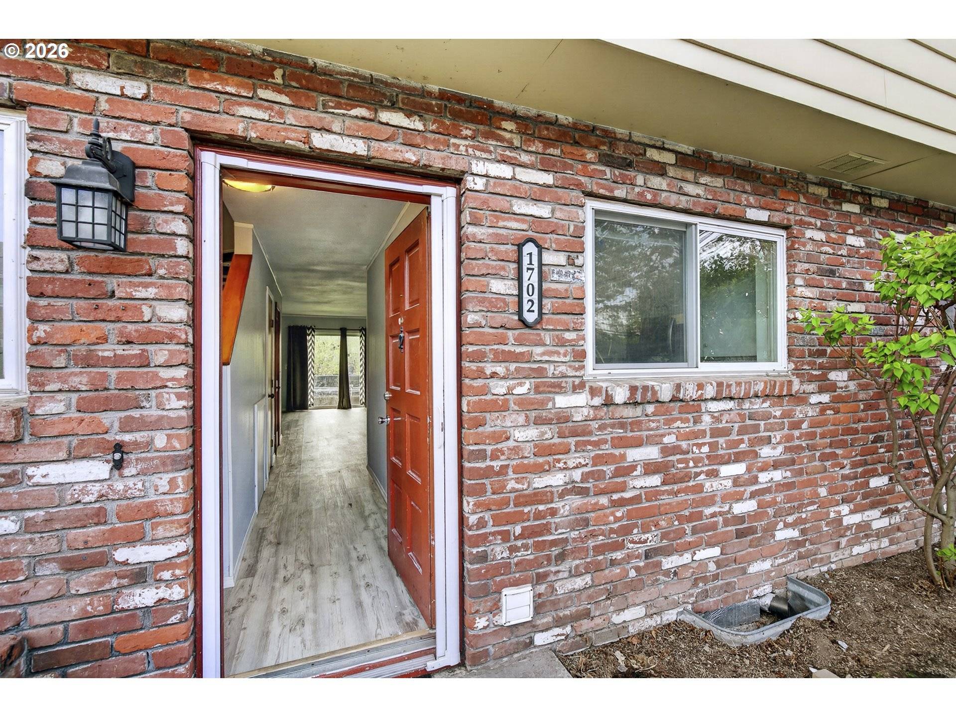 1702 NE HOGAN DR, Gresham, OR 97030