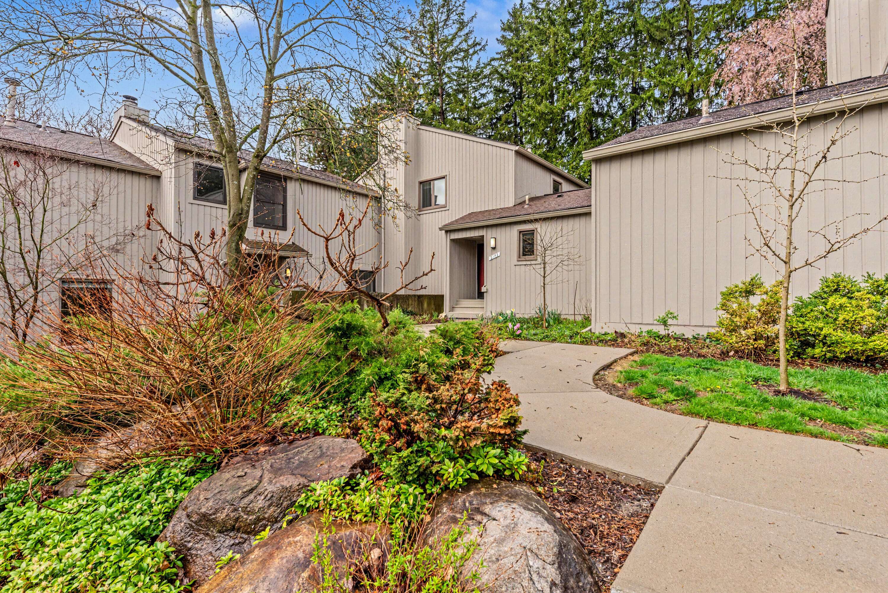 2172 Overlook CT, Ann Arbor, MI 48103