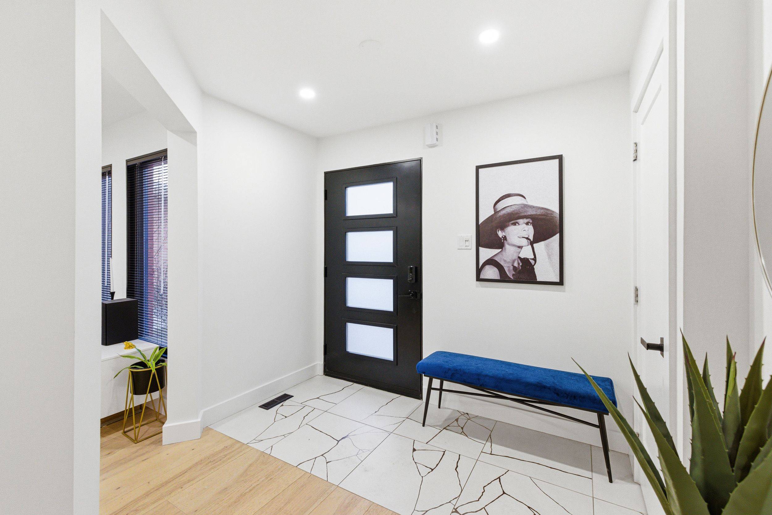 33 Dagwell CRES, Ajax, ON L1T 3M8