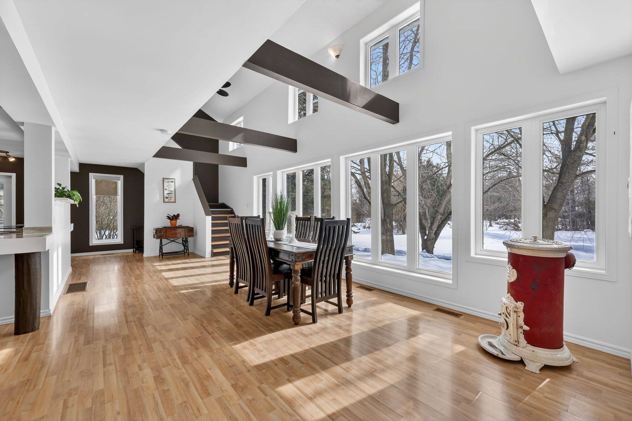 5768 Smith BLVD, Georgina, ON L0E 1A0