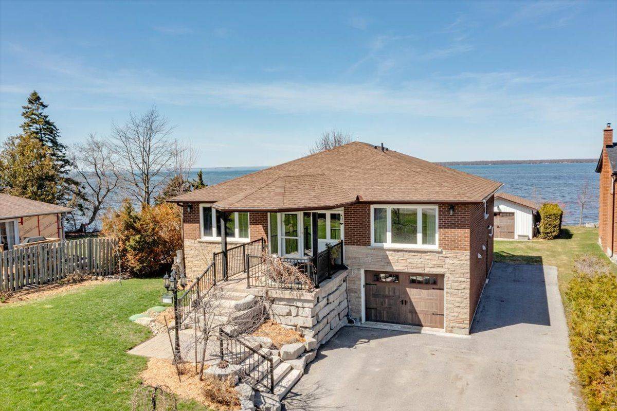 20 Burnie RD, Georgina, ON L0E 1N0