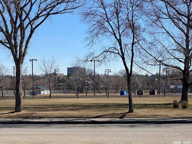 2612 Elphinstone STREET, Regina, SK S4S 0J7