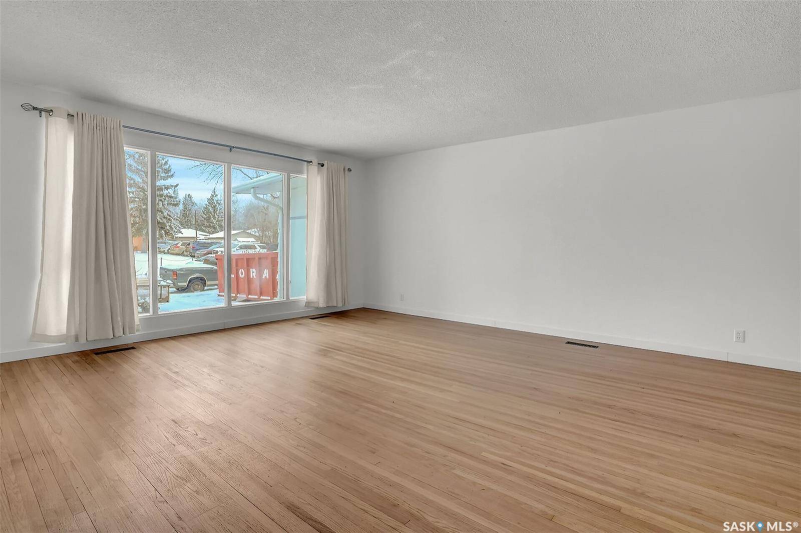 345 Durham DRIVE, Regina, SK S4S 4Z6