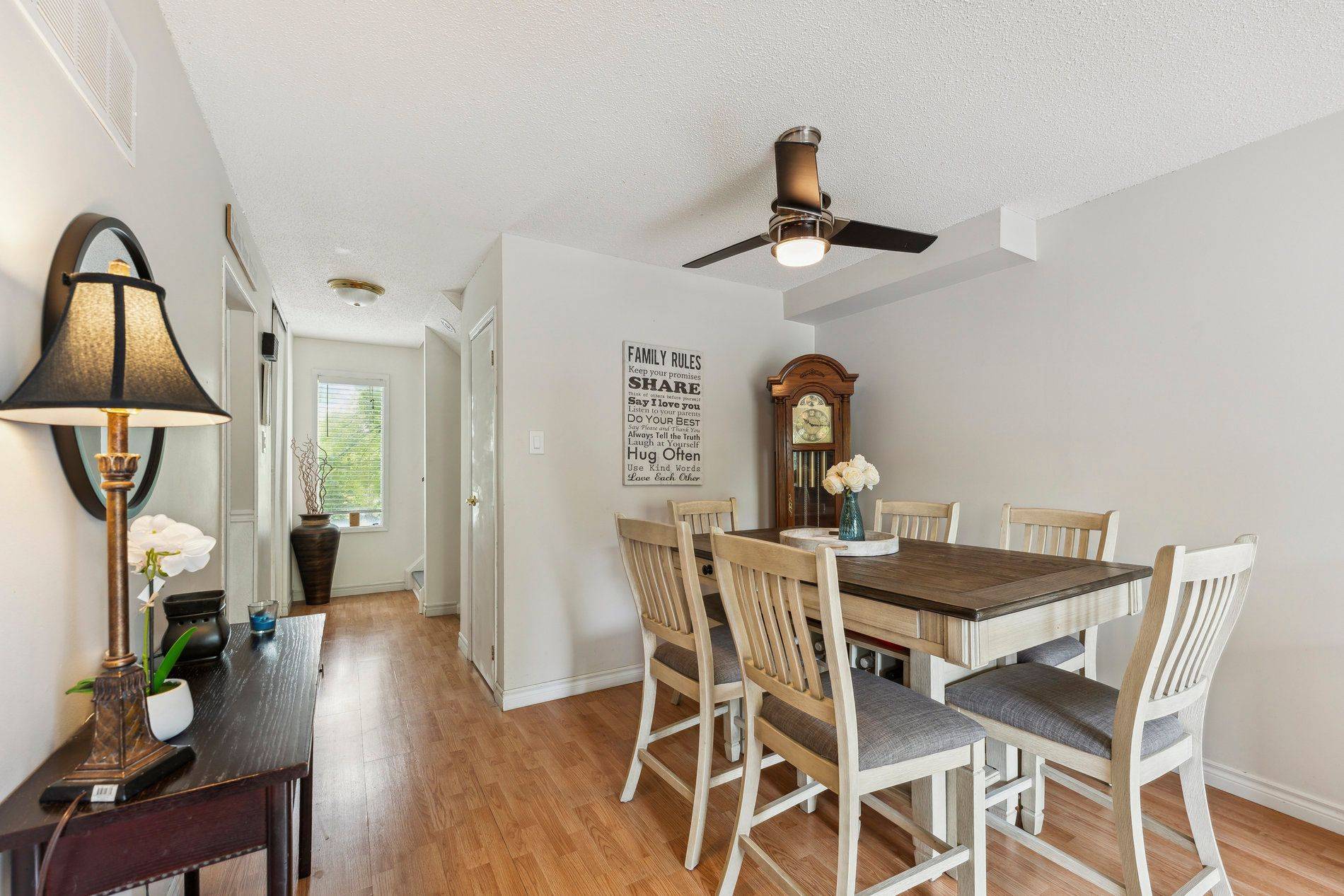 82 Lynden CIR, Halton Hills, ON L7G 4Y8