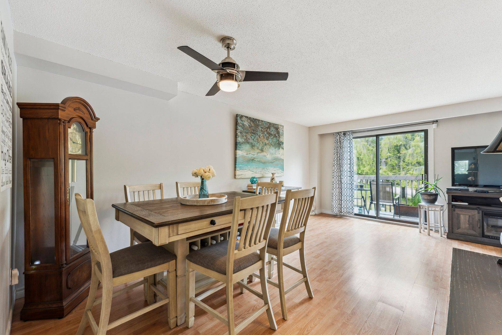 82 Lynden CIR, Halton Hills, ON L7G 4Y8