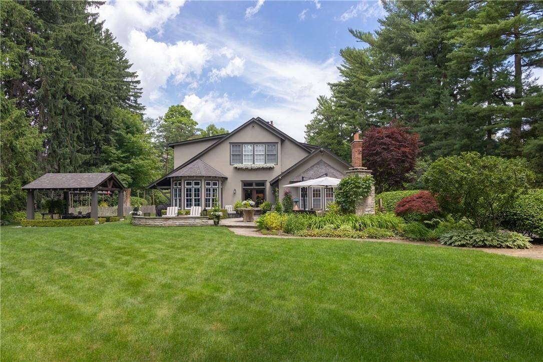 2055 Lakeshore RD E, Oakville, ON L6J 1M4