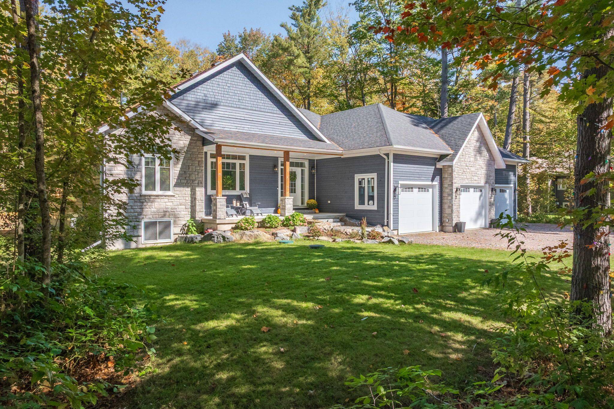 1034 Xavier ST, Gravenhurst, ON P0E 1G0