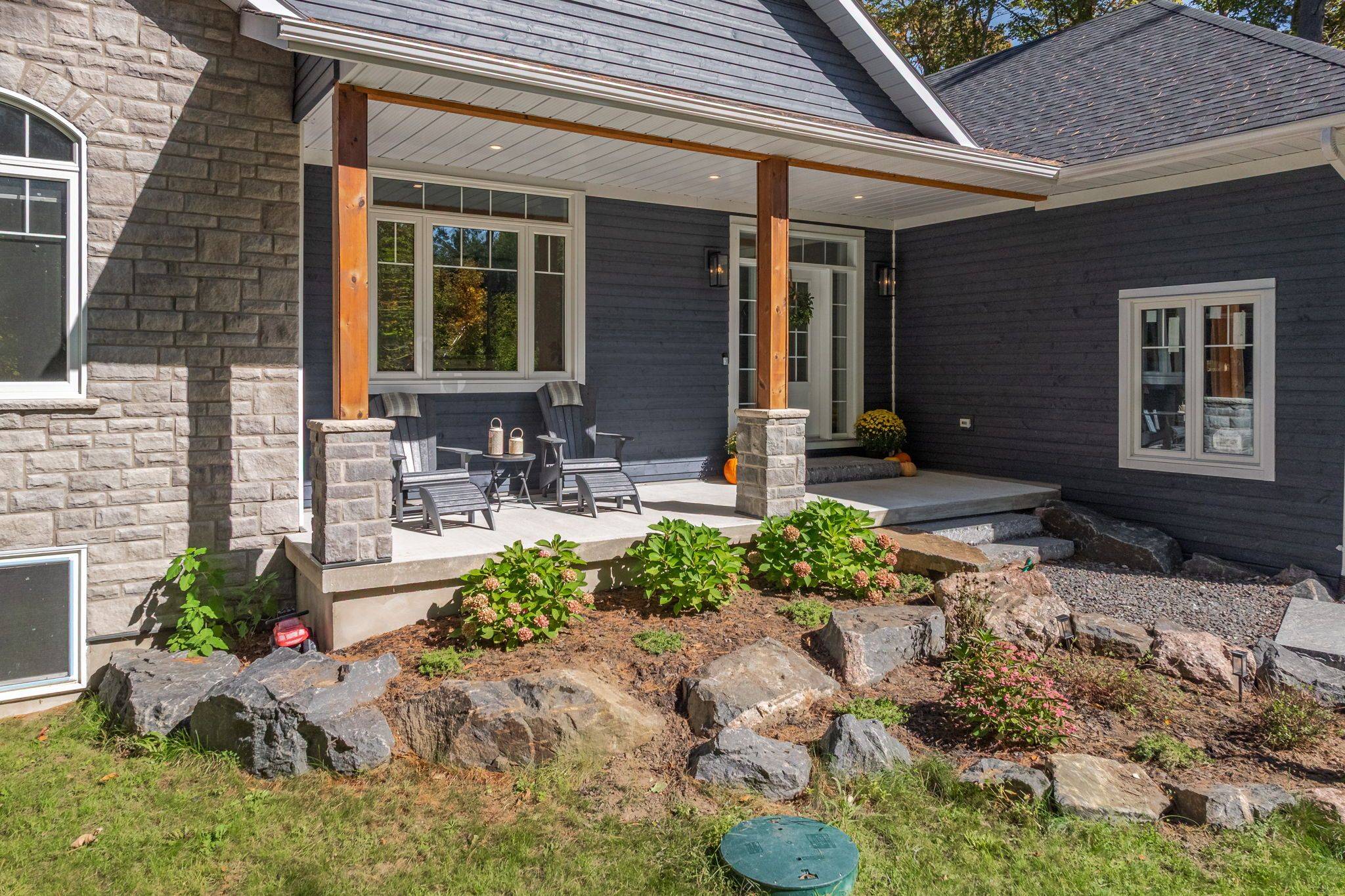 1034 Xavier ST, Gravenhurst, ON P0E 1G0