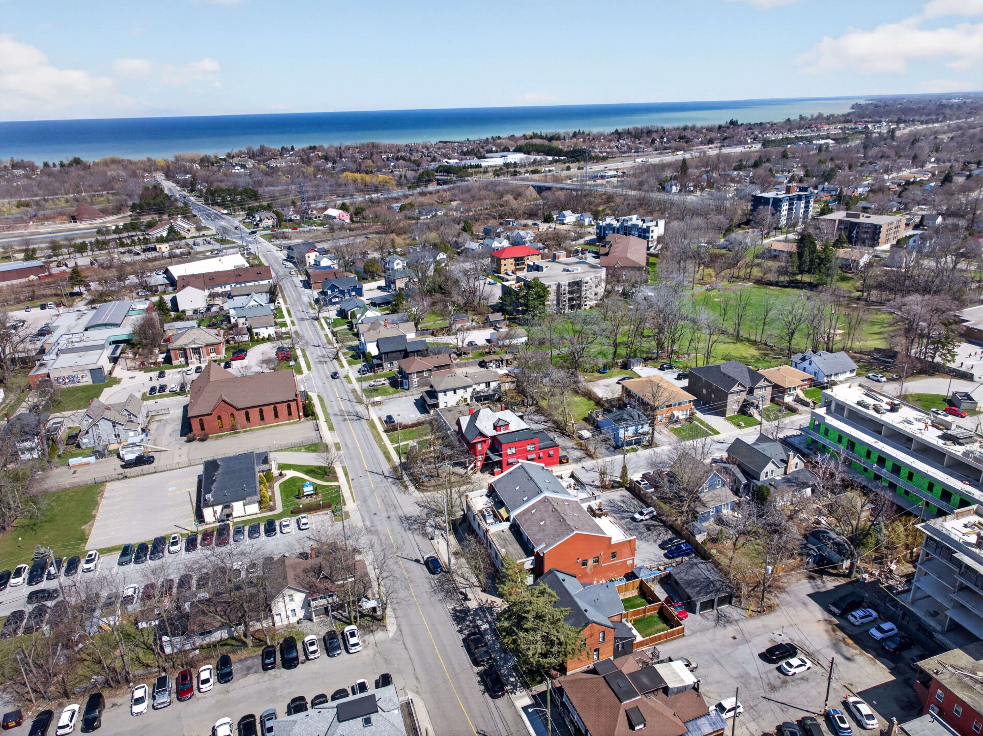 14 Ontario ST #3, Grimsby, ON L3M 3G9