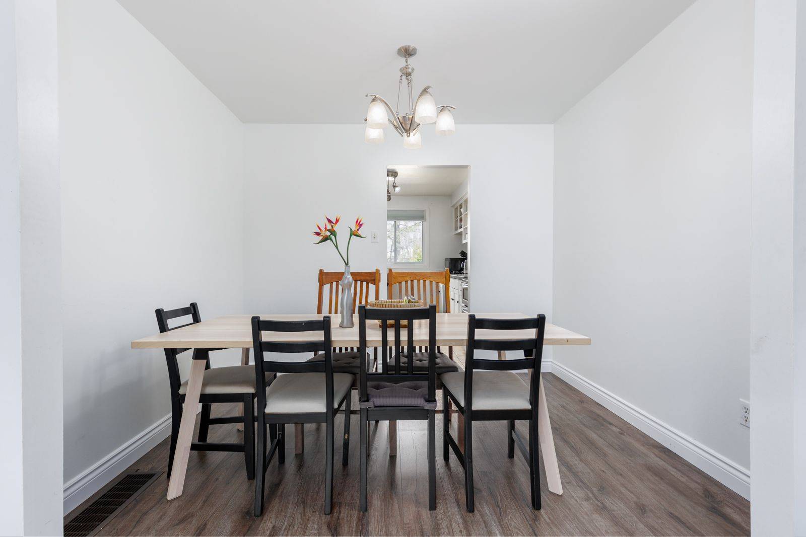 660 Grey ST #B, Brantford, ON N3S 4Y4