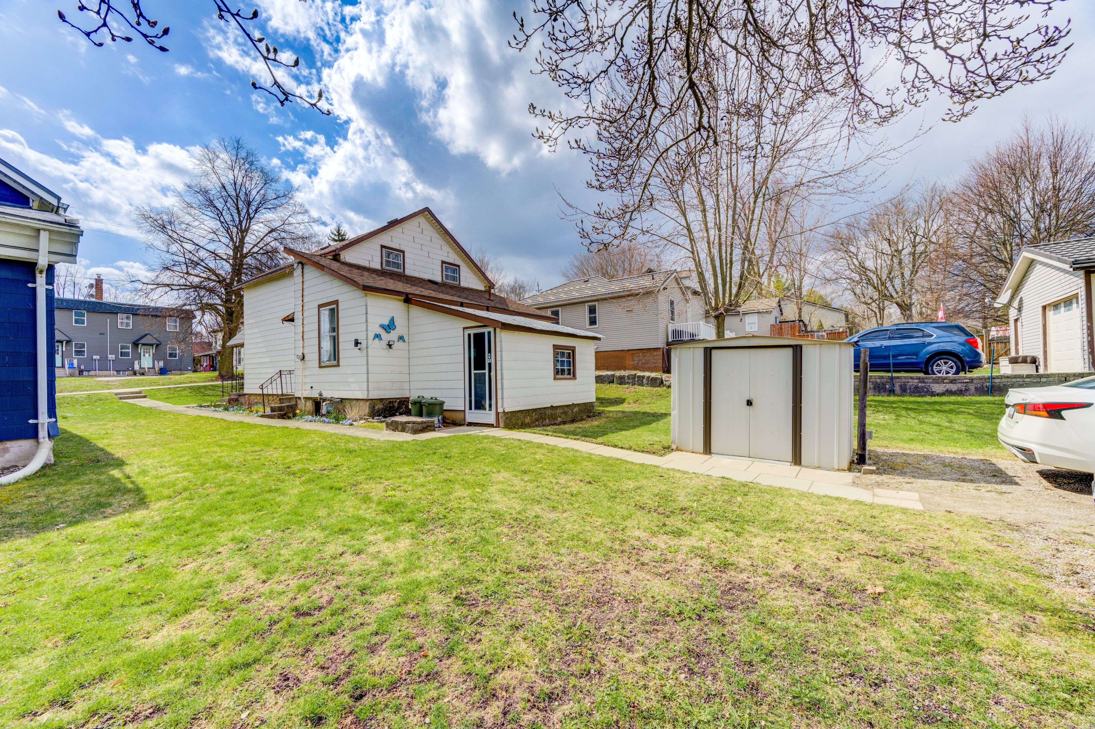 164 Thames ST N, Ingersoll, ON N5C 3E2