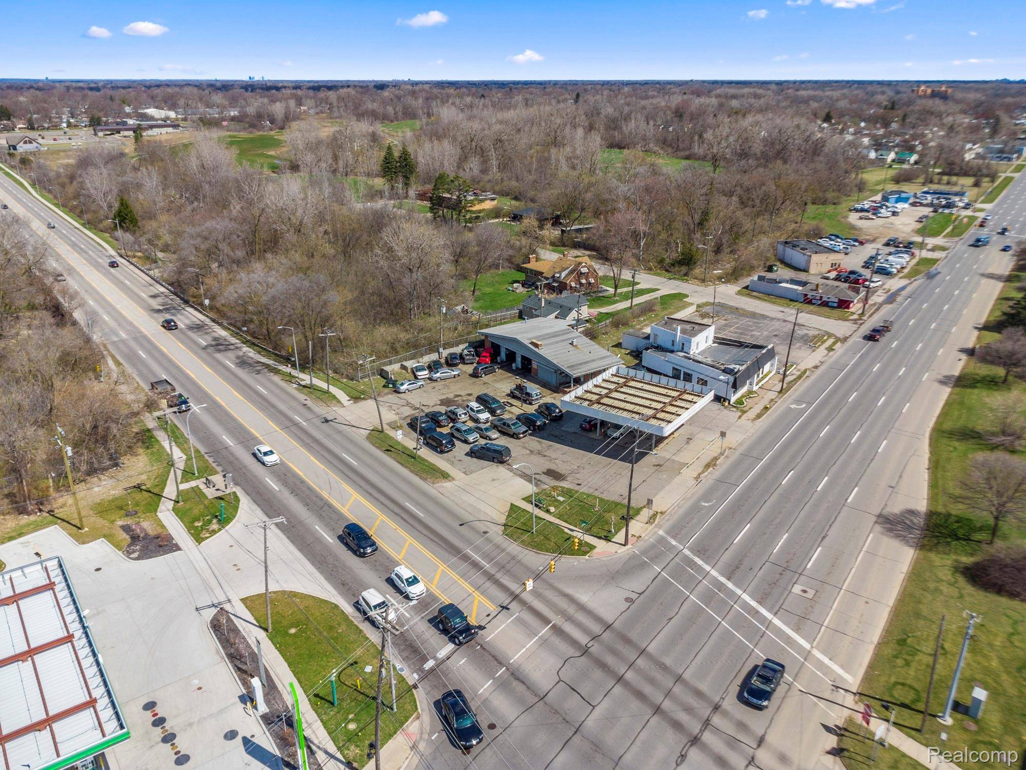 2617 Middlebelt RD, Inkster, MI 48141