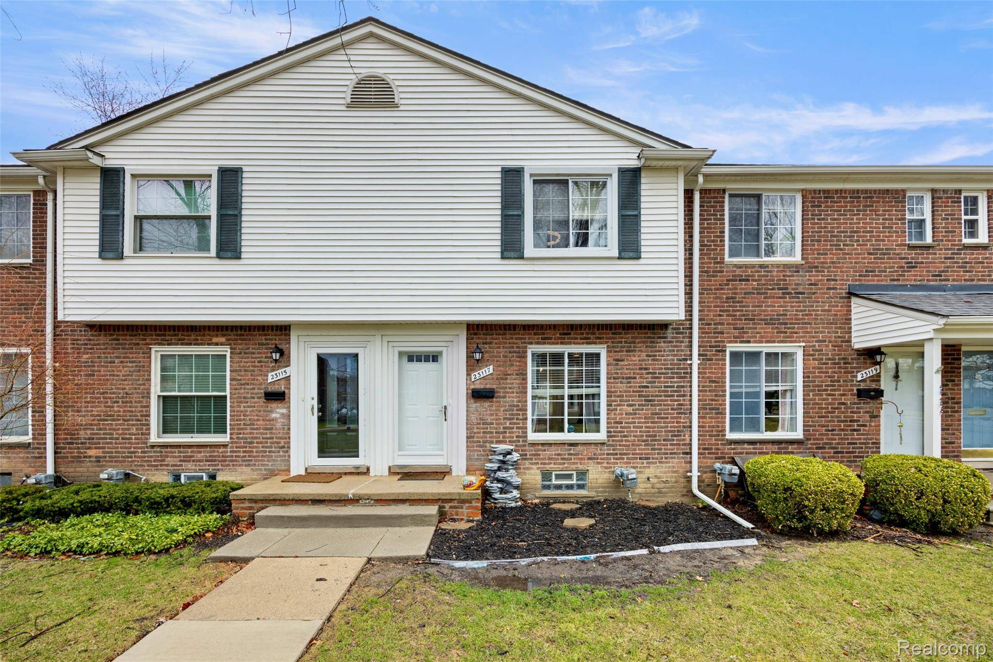 23117 Arthur CT, St. Clair Shores, MI 48080