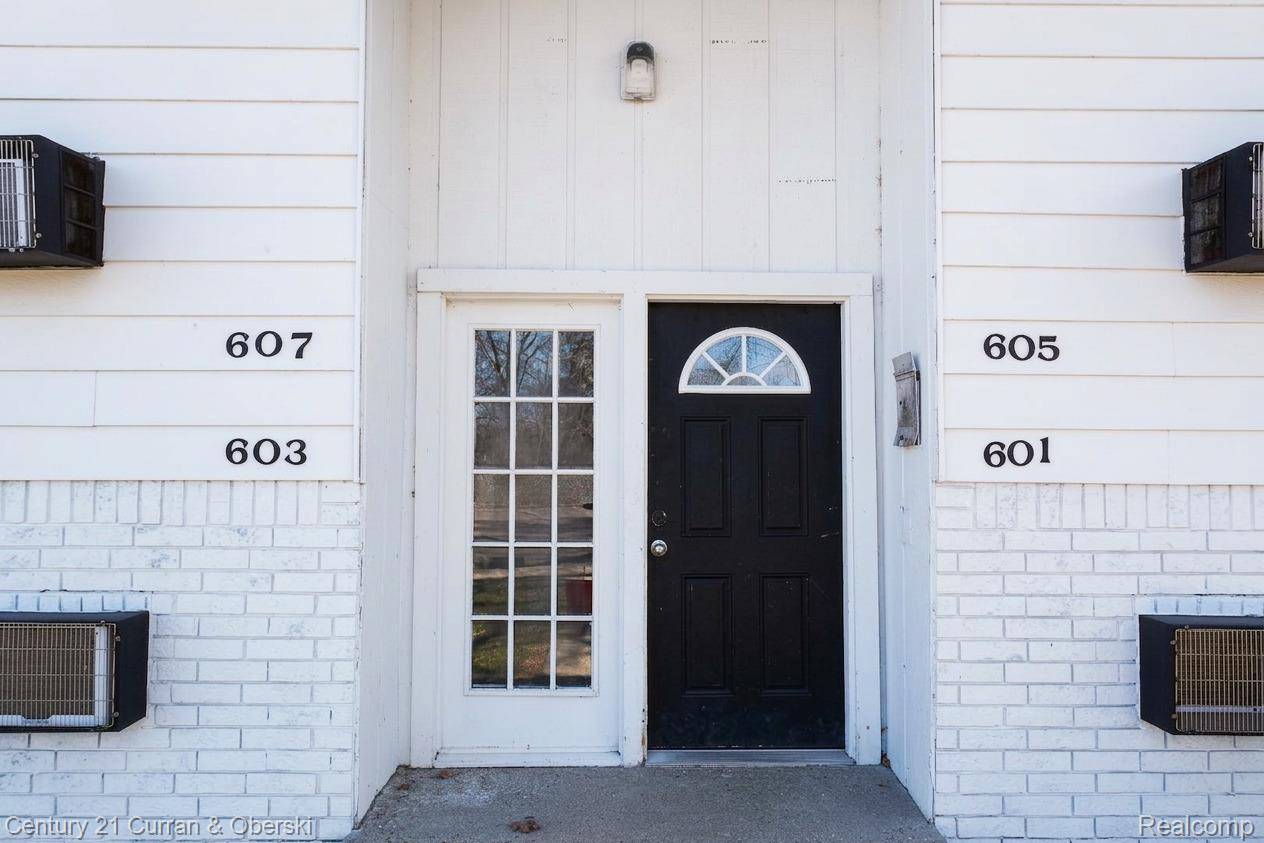 605 Ash ST, Holly Village, MI 48442