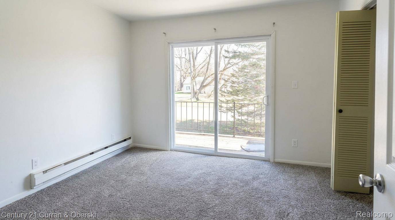 605 Ash ST, Holly Village, MI 48442