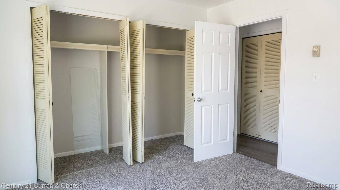 605 Ash ST, Holly Village, MI 48442