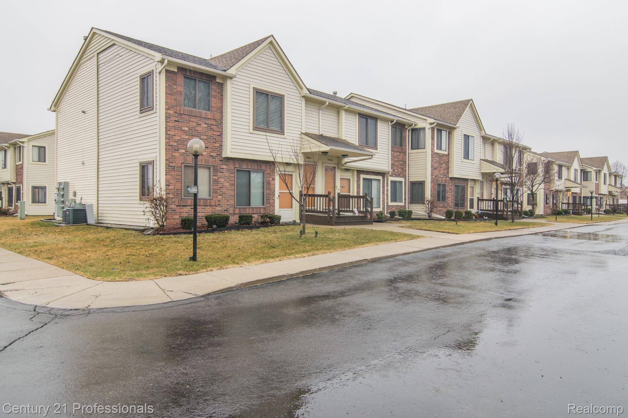 15818 Orchard LN #21, Roseville, MI 48066