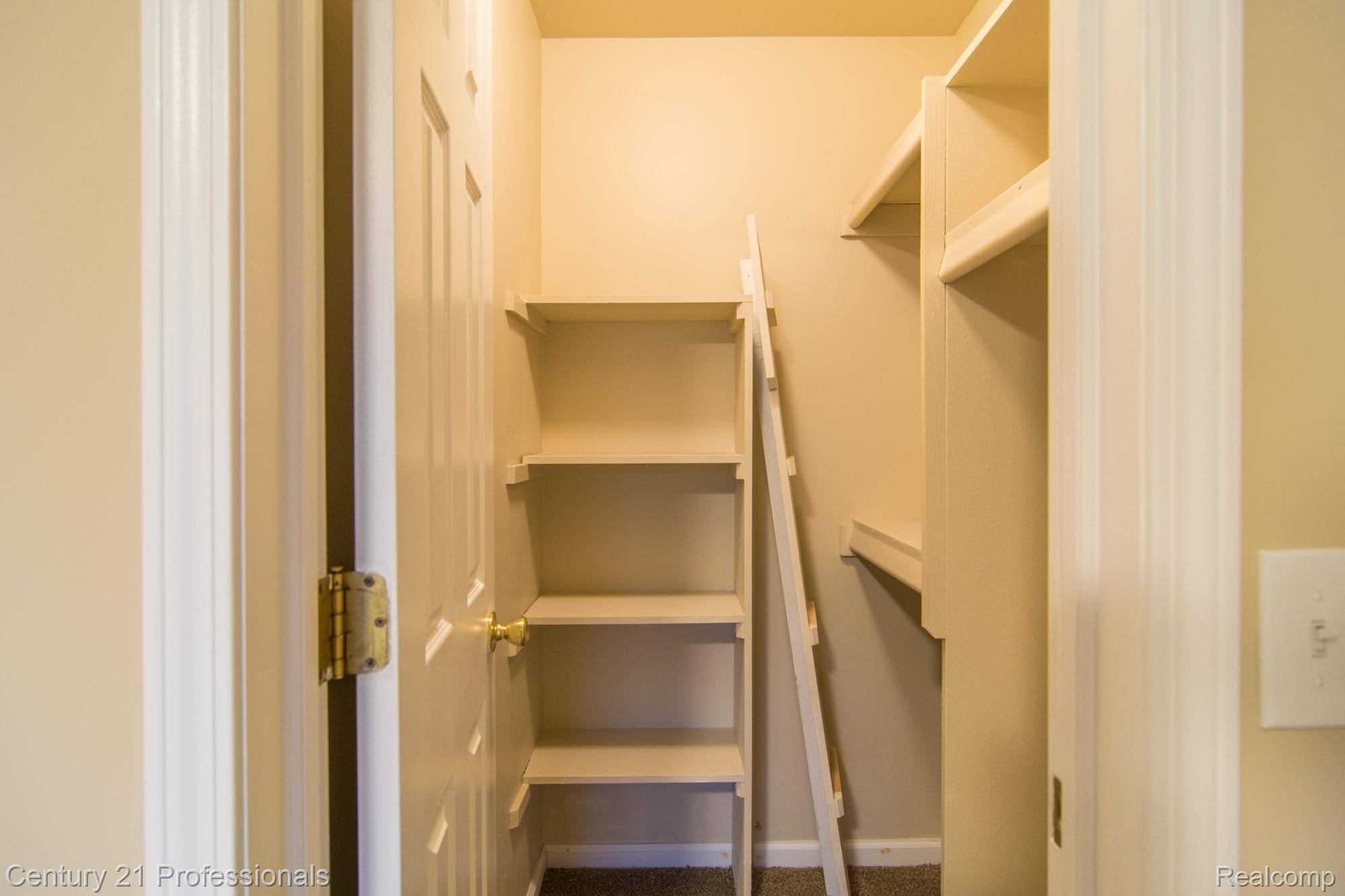 15818 Orchard LN #21, Roseville, MI 48066