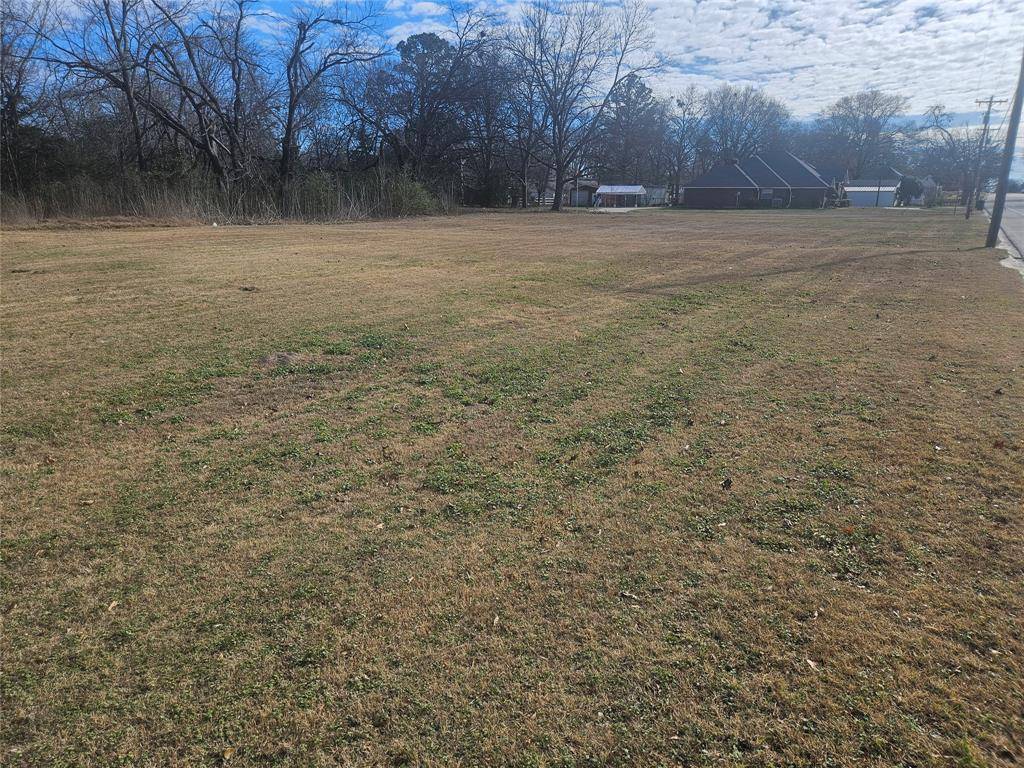 404 & 406 N Main Street, Bogata, TX 75417