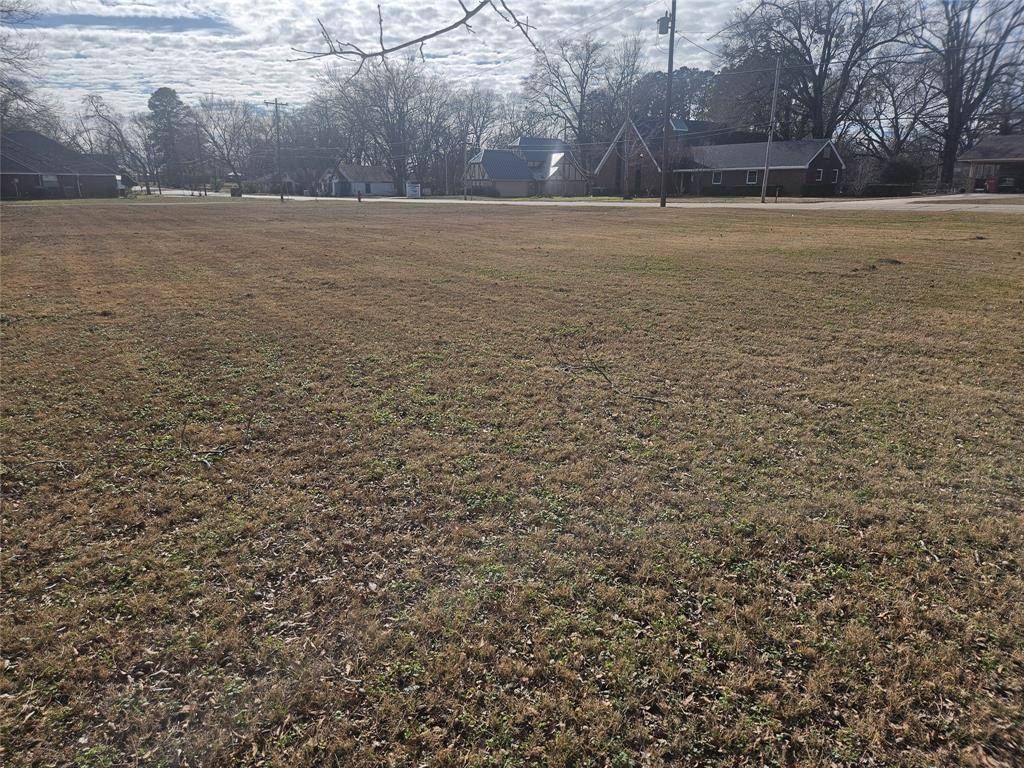 404 & 406 N Main Street, Bogata, TX 75417