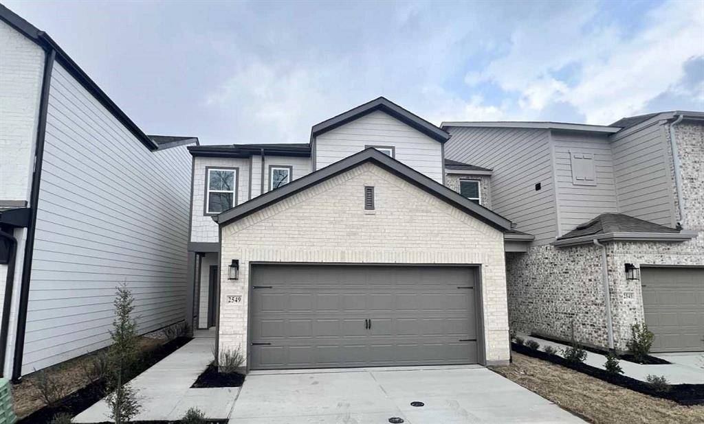 2549 Lost Maples Lane, Dallas, TX 75228