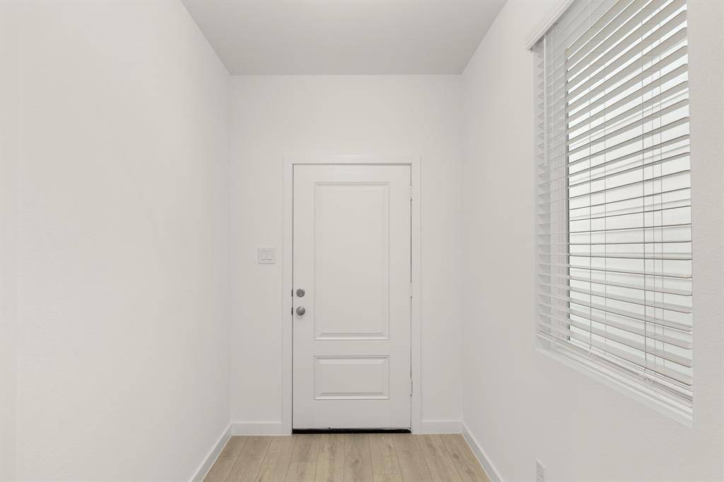 2537 Lost Maples Lane, Dallas, TX 75228