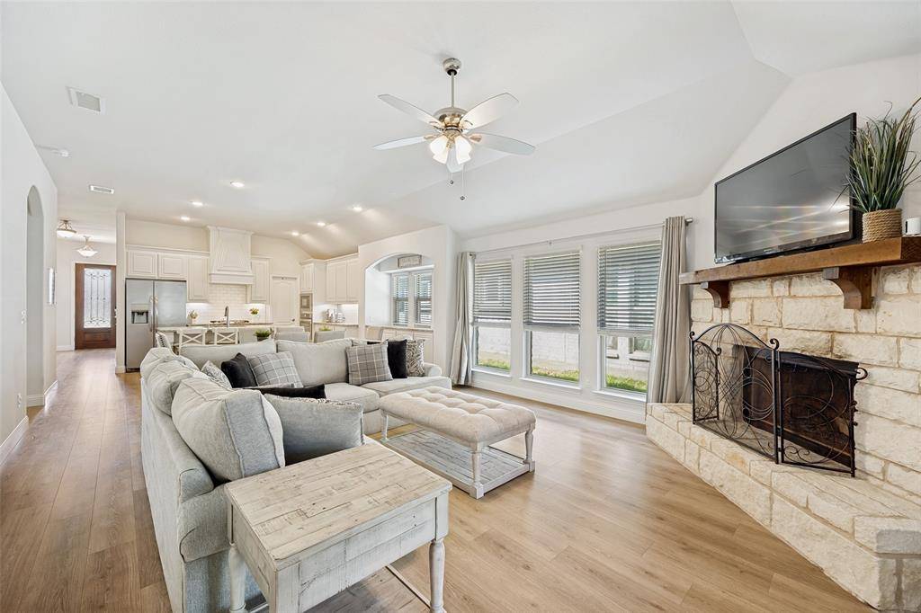 1317 Sumner Street, Aubrey, TX 76227