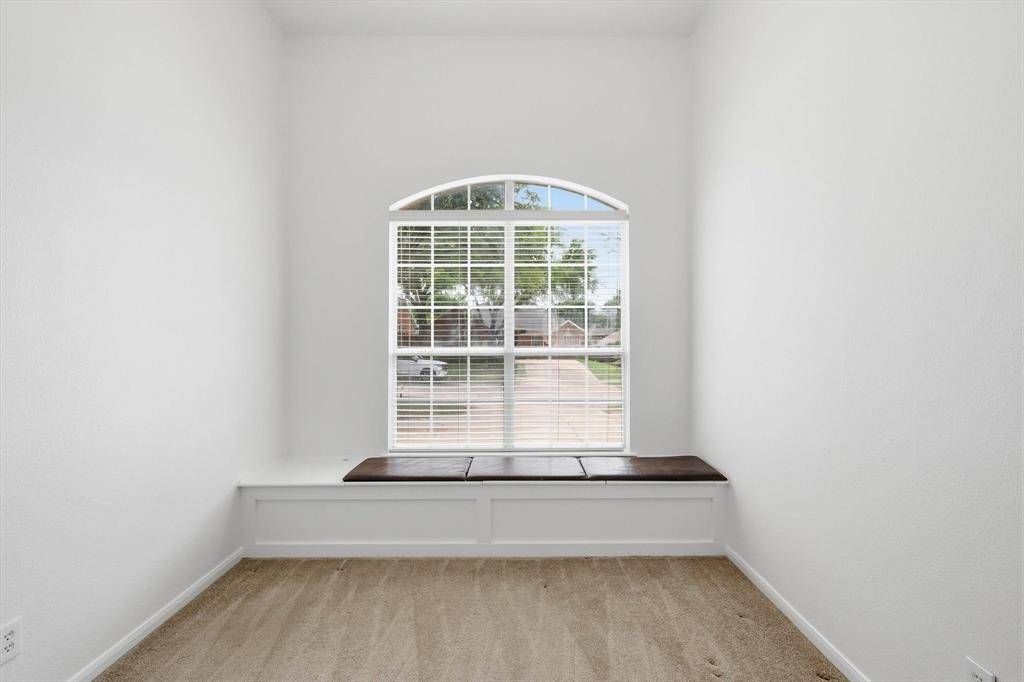 3820 Blueridge Drive, The Colony, TX 75056