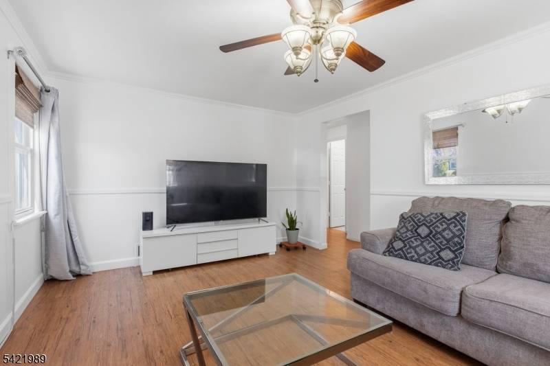 238 Bradford Ave, Linden City, NJ 07036