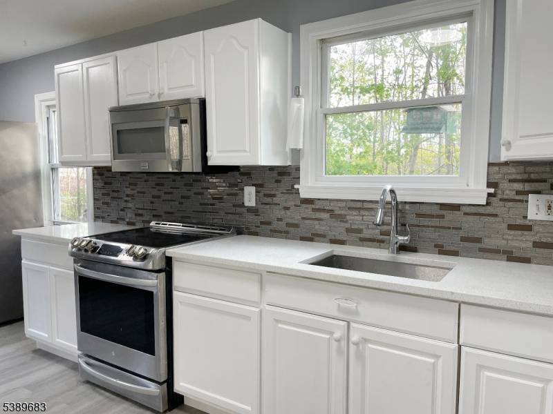 230 Main St, Andover Boro, NJ 07821