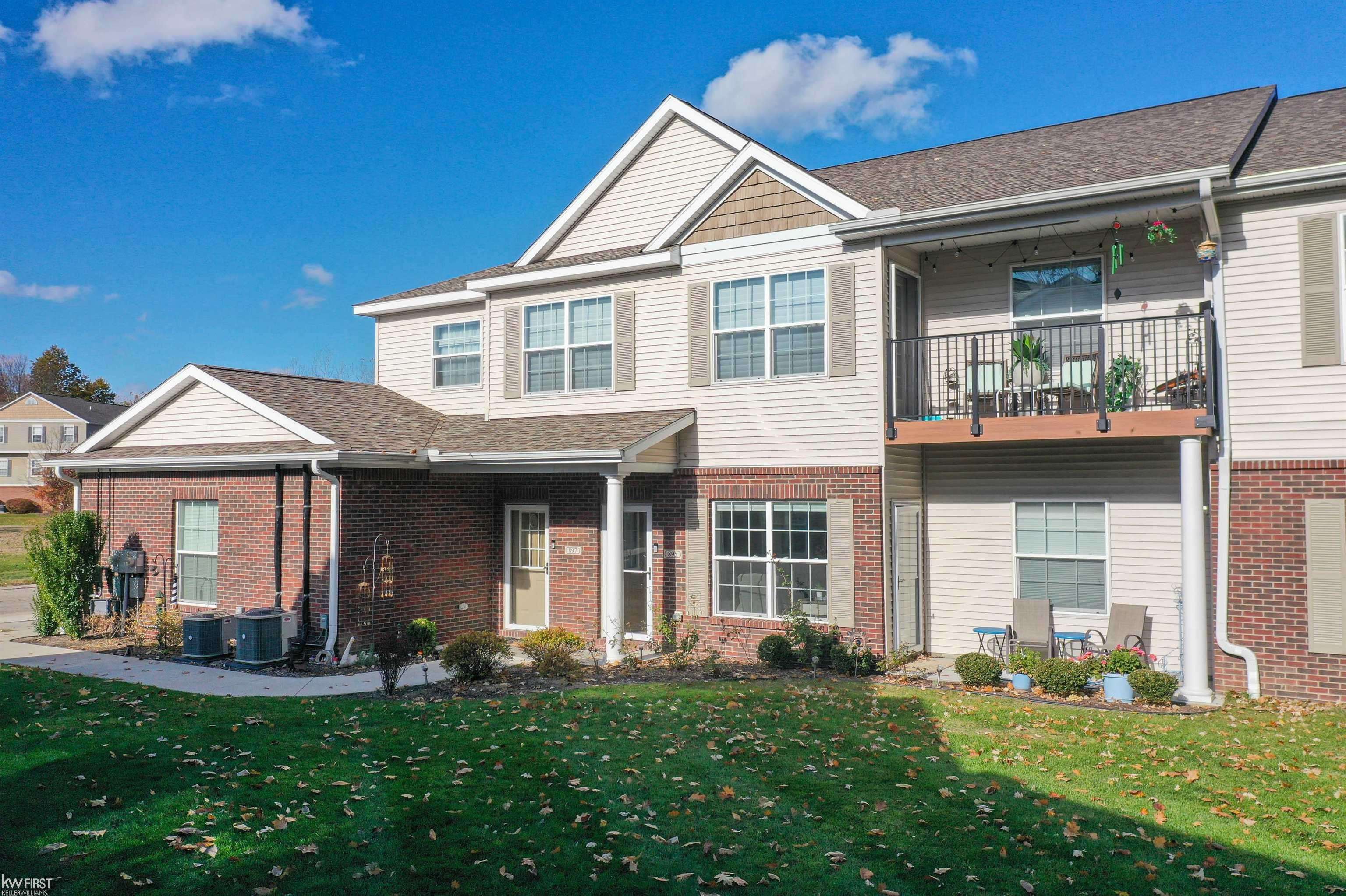 895 Watercress LN, Fenton, MI 48430