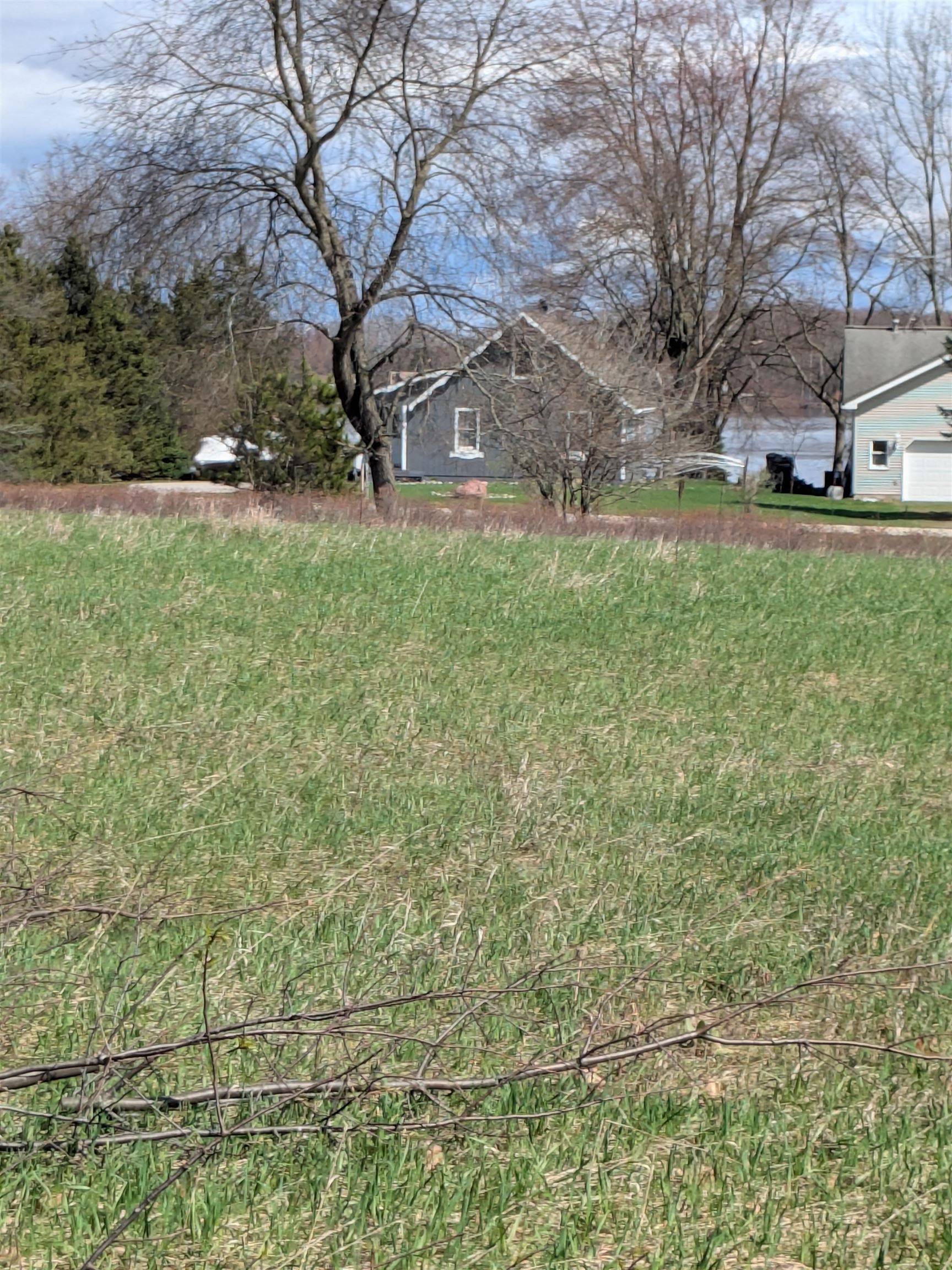 1009 Kent ST, Broomfield Twp, MI 48893