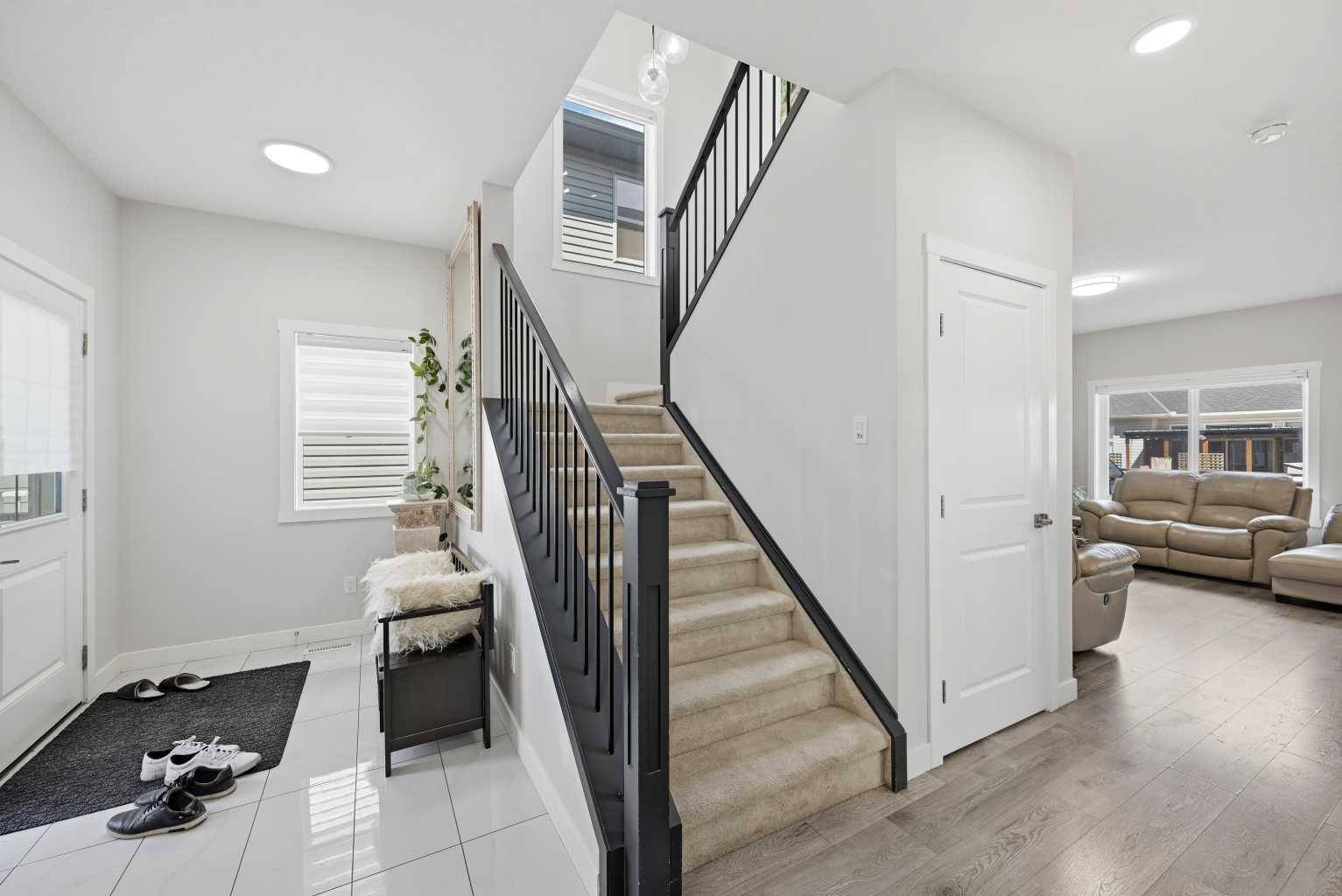 82 Legacy Glen TER SE, Calgary, AB T2X 3Y8