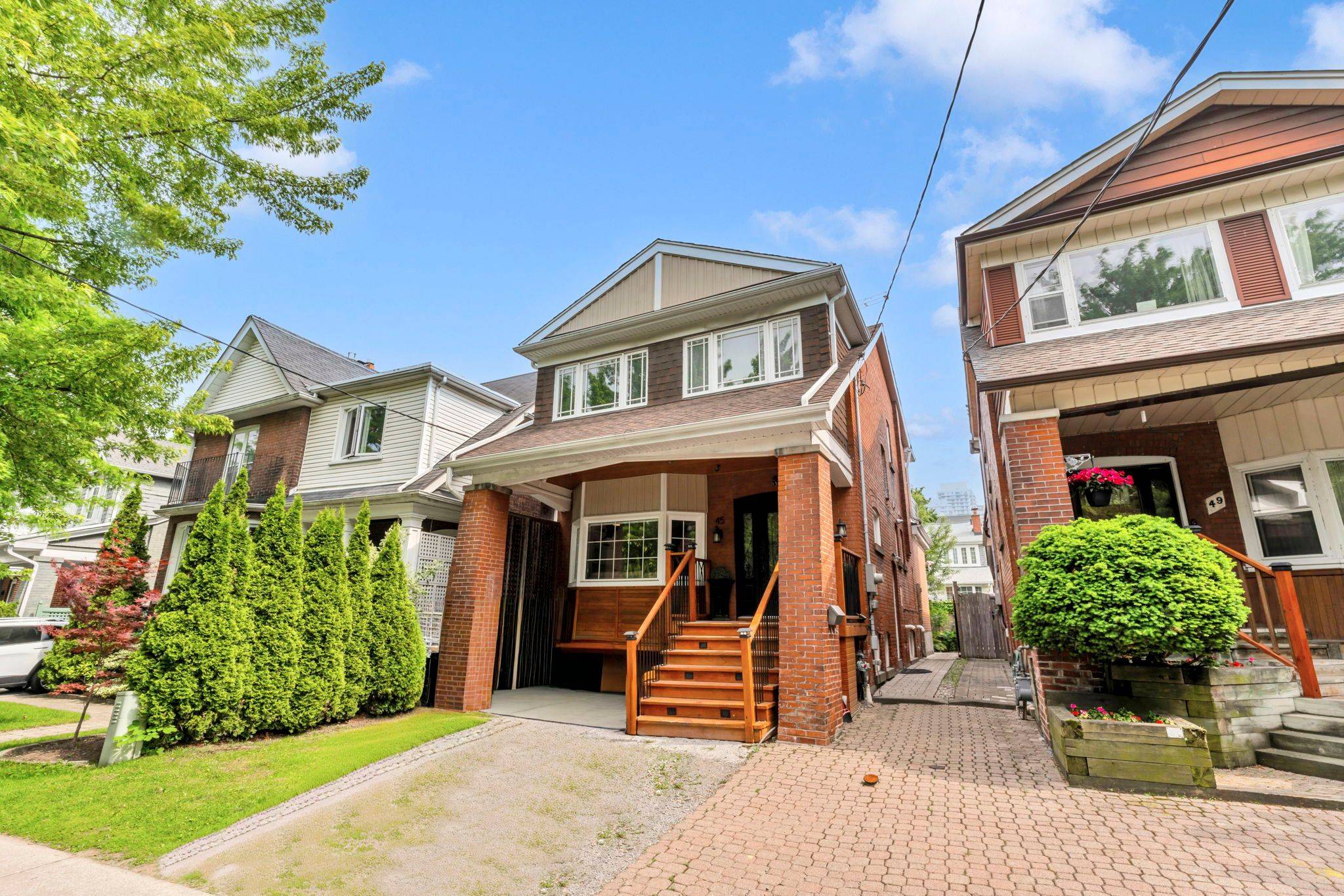 45 Briar Hill AVE, Toronto C04, ON M4R 1H7