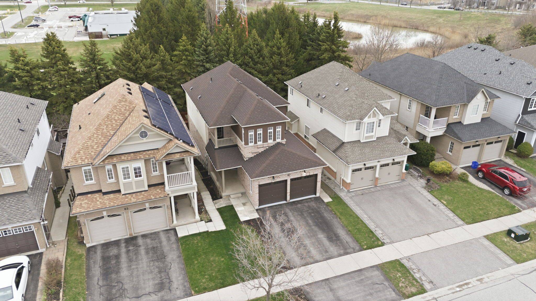 87 Tallships DR, Whitby, ON L1N 9X5