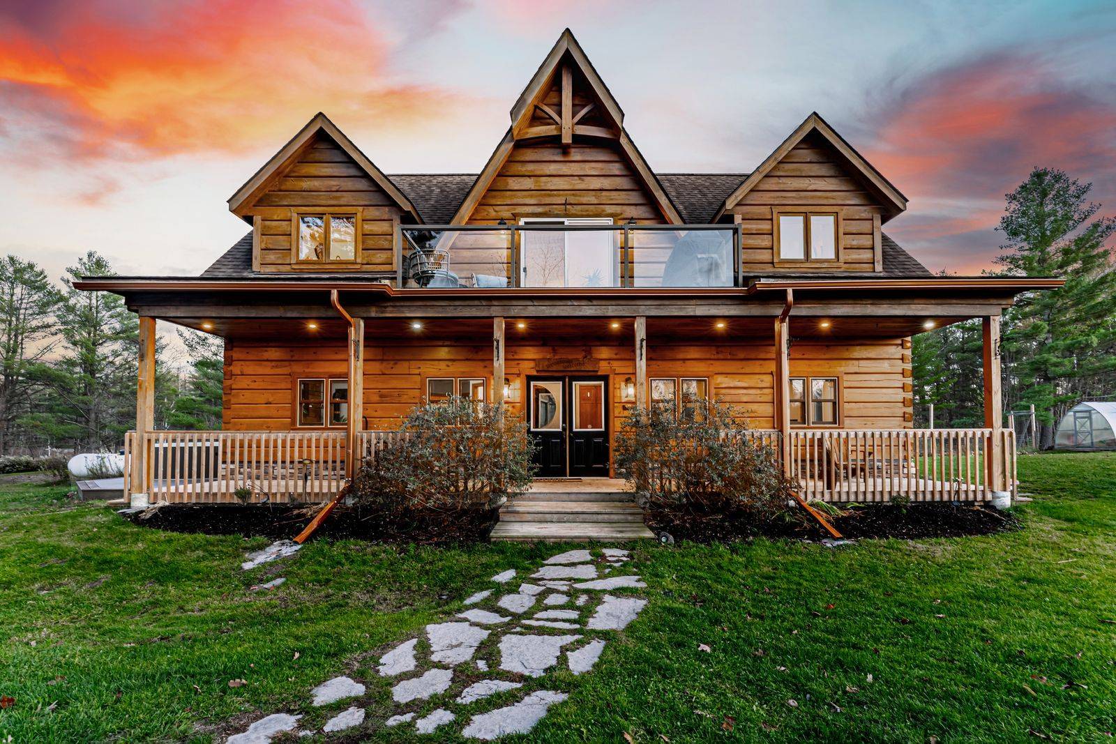 2504 Fairgrounds RD, Ramara, ON L0K 2B0