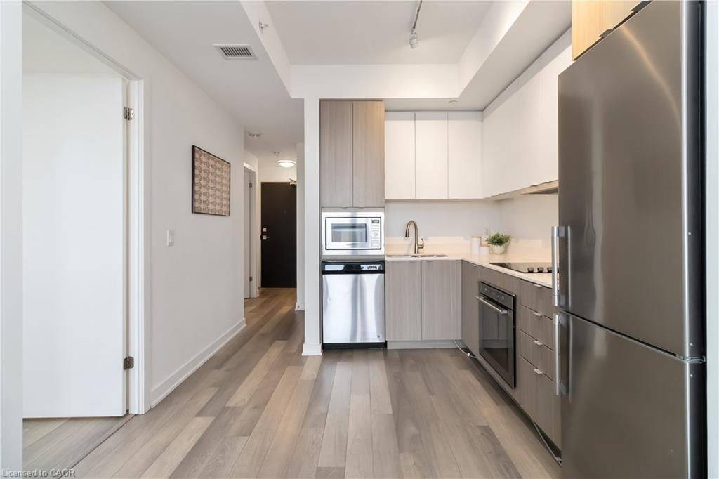 5220 Dundas ST #D422, Burlington, ON L7L 0J4